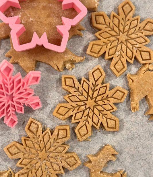 Mini Snowflake Cutter & Stamp Set