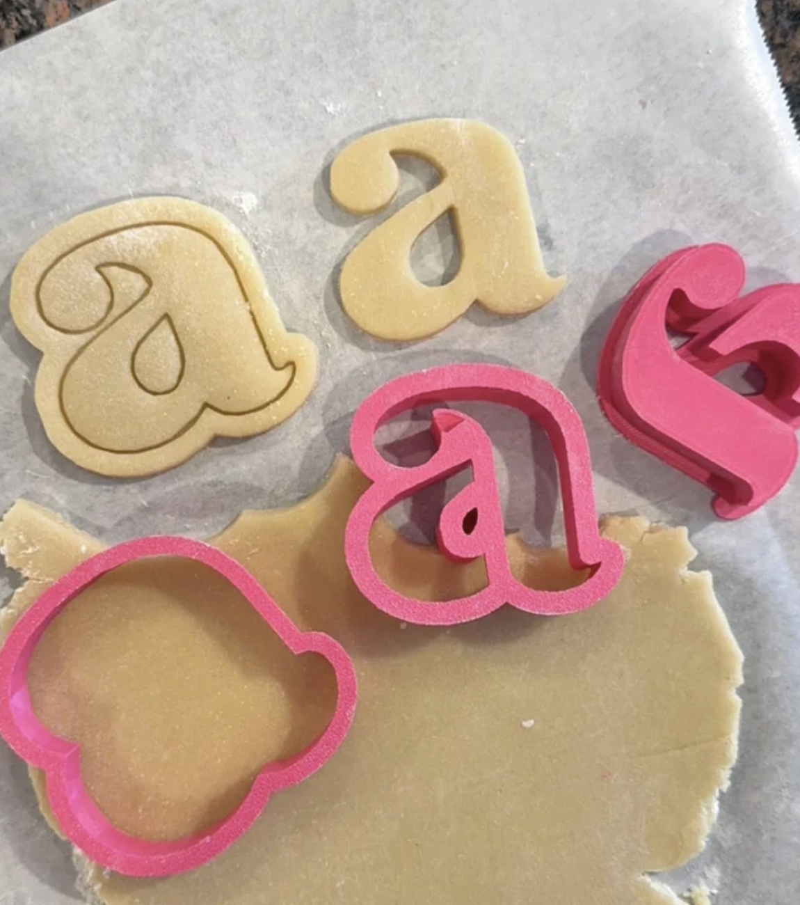 Alphabet (Uppercase, Includes 2 Cutters + Dough Pusher per Letter)-- STL FILES