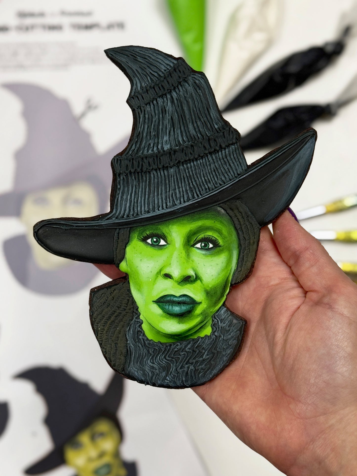 Glinda & Elphaba Portrait Cookie -- CLASS BUNDLE