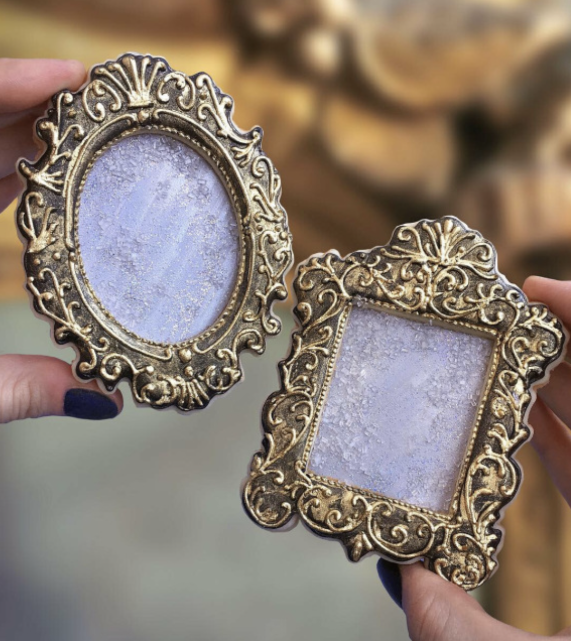 Oval Gilded Frame -- STL FILE